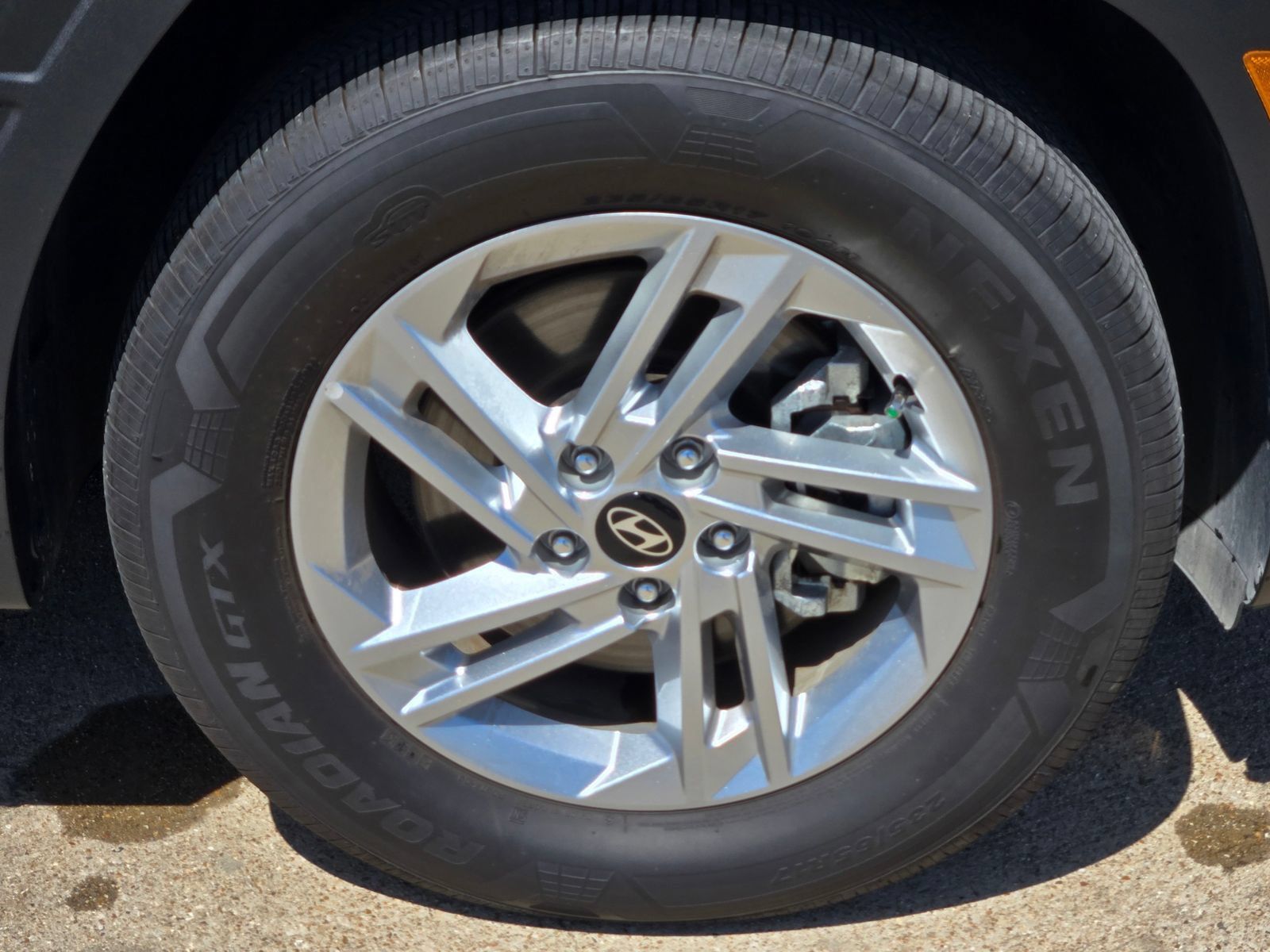 Certified 2026 Hyundai Tucson SE FWD image 9