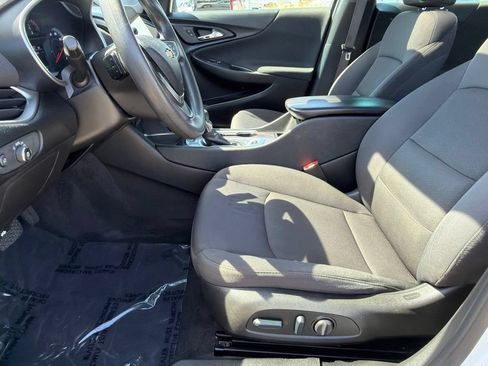 Used 2022 Chevrolet Malibu LT FWD image 22