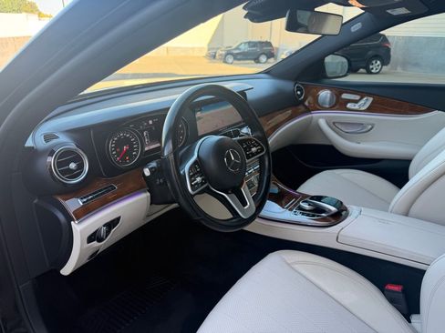 Used 2019 Mercedes-Benz E 300 4MATIC w/ Driver Assistance Package image 9