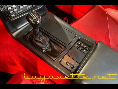 Used 1996 Chevrolet Corvette Coupe RWD image 18