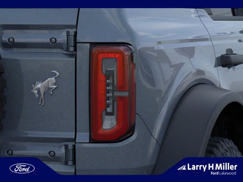 New 2025 Ford Bronco Badlands image 23