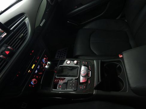 Used 2016 Audi RS 7 Prestige w/ Carbon-Optic Package image 32