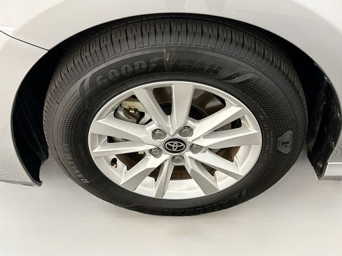 Used 2026 Toyota Camry LE FWD image 11