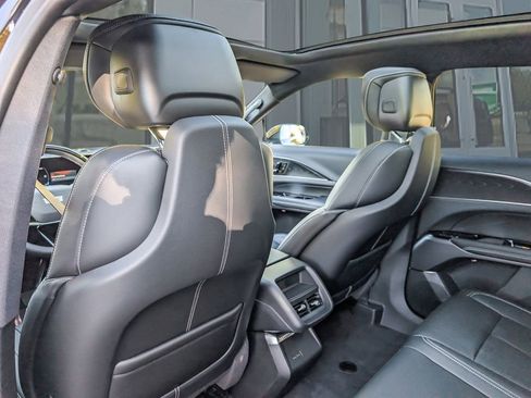 New 2026 Cadillac Lyriq Luxury image 14