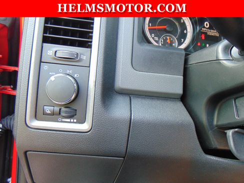 Used 2018 RAM 2500 Tradesman w/ Chrome Appearance Group AWD/4WD image 25