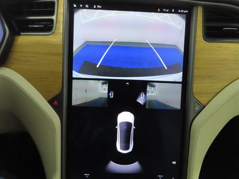 Used 2018 Tesla Model S 100D AWD/4WD image 26