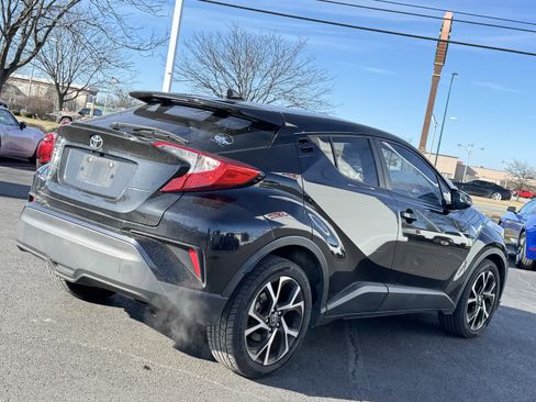 Used 2018 Toyota C-HR XLE image 17
