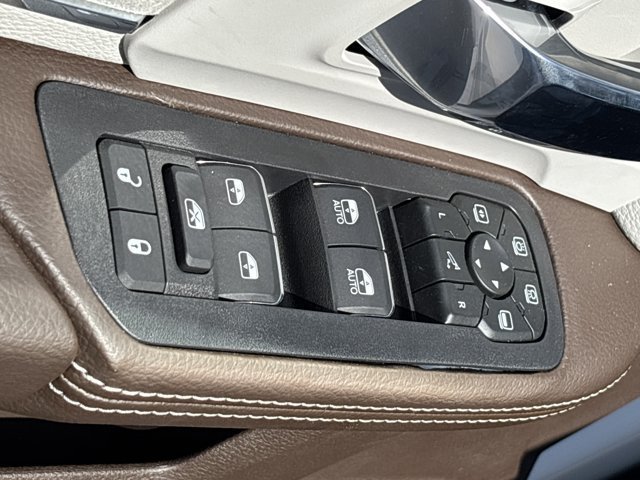 New 2026 RAM 3500 Laramie AWD/4WD image 21
