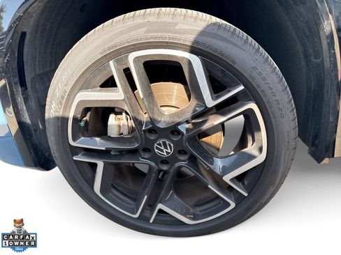 Used 2025 Volkswagen Tiguan SEL R-Line AWD/4WD image 20