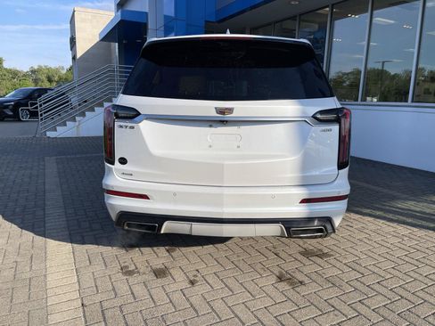 Used 2020 Cadillac XT6 Sport w/ Platinum Package AWD/4WD image 4