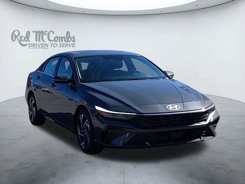 New 2026 Hyundai Elantra Limited FWD image 7