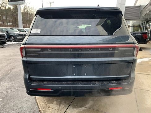 New 2026 Lincoln Navigator L Reserve w/ Jet Appearance Package image 11