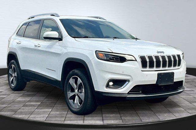 Used 2019 Jeep Cherokee Limited w/ Technology Group AWD/4WD image 3