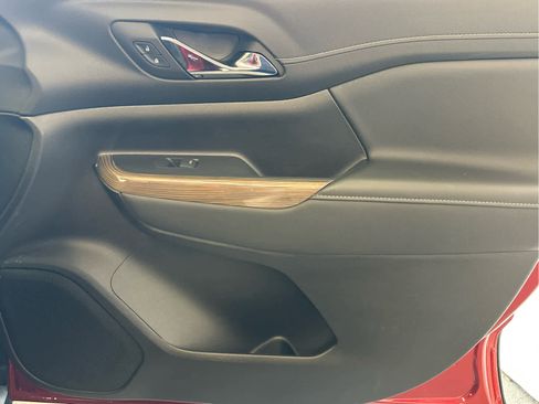 Used 2023 GMC Acadia SLE w/ Driver Convenience Package image 26