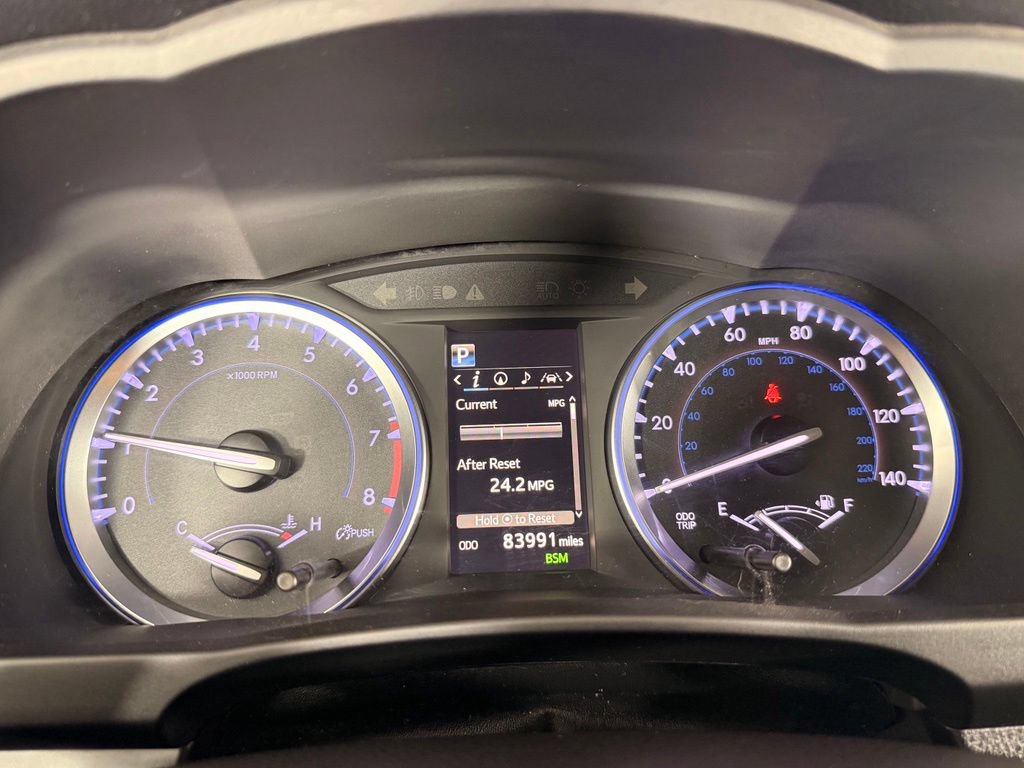 Used 2018 Toyota Highlander AWD V6 image 31