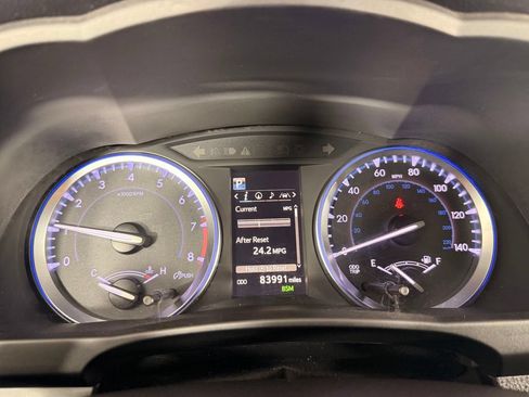 Used 2018 Toyota Highlander XLE AWD/4WD image 31