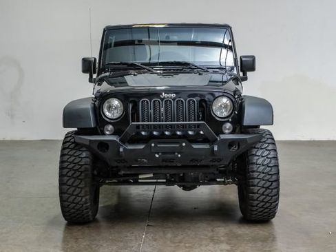 Used 2015 Jeep Wrangler Rubicon w/ Power Convenience Group AWD/4WD image 8