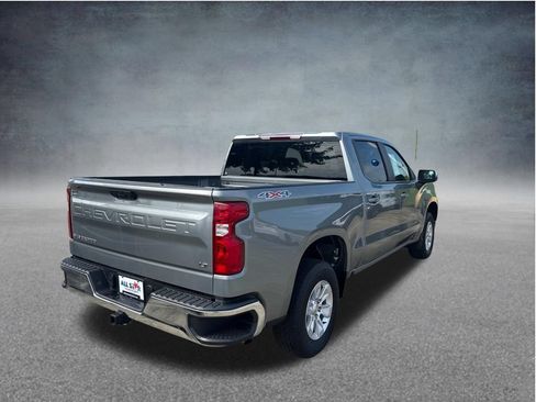 Used 2025 Chevrolet Silverado 1500 LT AWD/4WD image 10