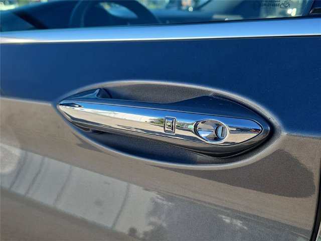 Used 2023 INFINITI QX50 Luxe FWD image 8