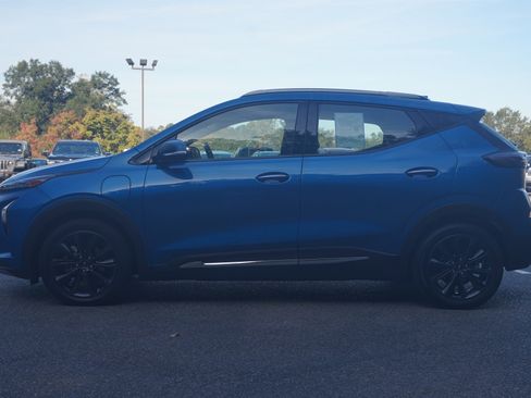 Used 2022 Chevrolet Bolt EUV Premier w/ Launch Edition image 6