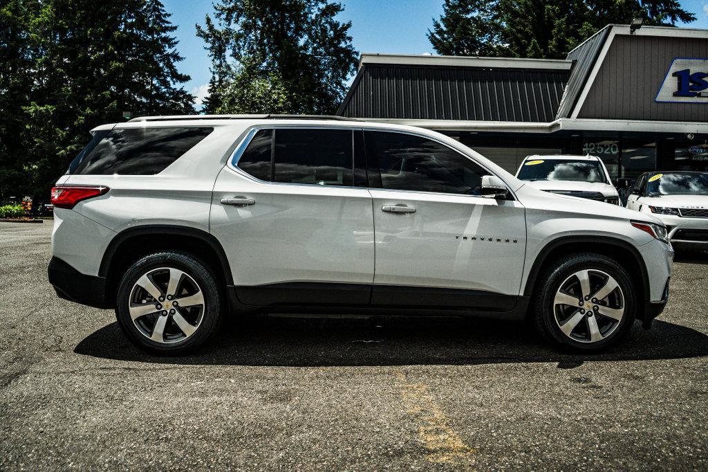 Used 2019 Chevrolet Traverse LT w/ LT Premium Package AWD/4WD image 10