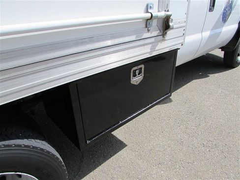 Used 2008 Ford F550 2WD Super Cab Super Duty image 15