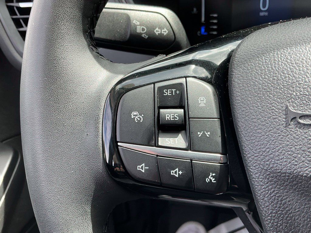 Certified 2023 Ford Escape SE FWD image 32