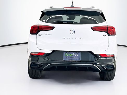 Used 2024 Buick Encore GX Sport Touring image 7