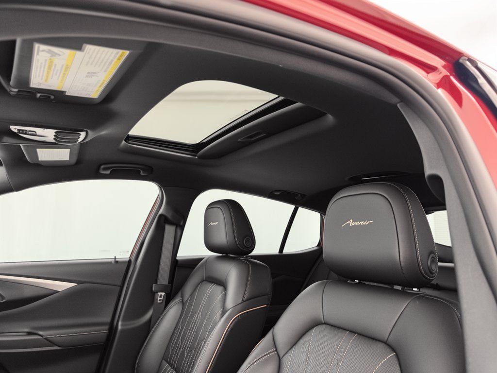 Used 2025 Buick Envista Avenir FWD image 27