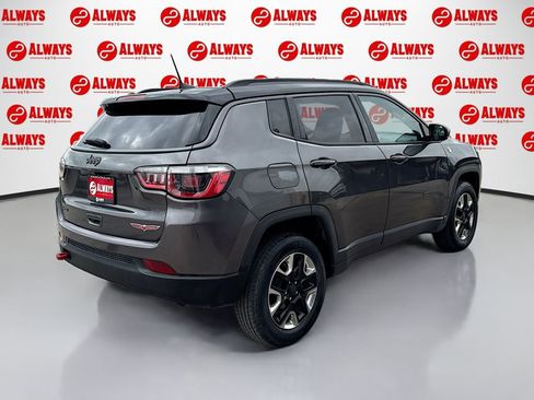 Used 2018 Jeep Compass Trailhawk w/ Leather Interior Group AWD/4WD image 5