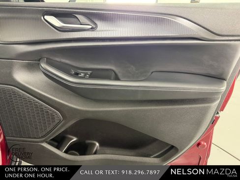 Used 2023 Jeep Grand Cherokee Altitude AWD/4WD image 43