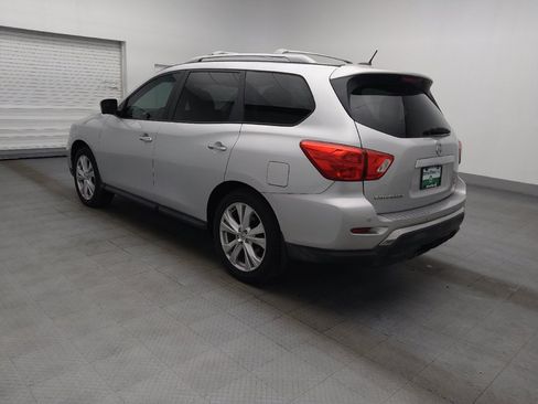 Used 2018 Nissan Pathfinder SL w/ SL Premium Package FWD image 3