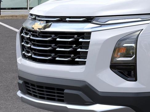New 2026 Chevrolet Equinox LT w/ Safety and Technology Package AWD/4WD image 13