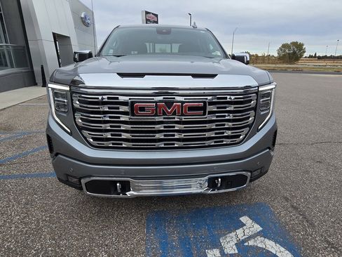 Used 2023 GMC Sierra 1500 Denali w/ Technology Package image 3