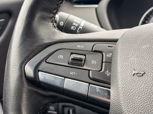 Certified 2023 Cadillac XT4 Luxury w/ Cold Weather Package FWD image 21