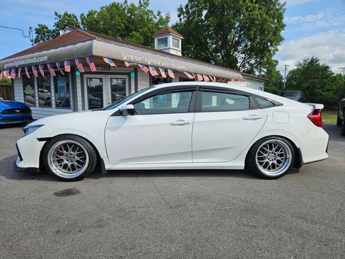 Used 2018 Honda Civic Si image 9