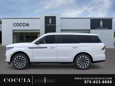 New 2026 Lincoln Navigator Black Label AWD/4WD image 3