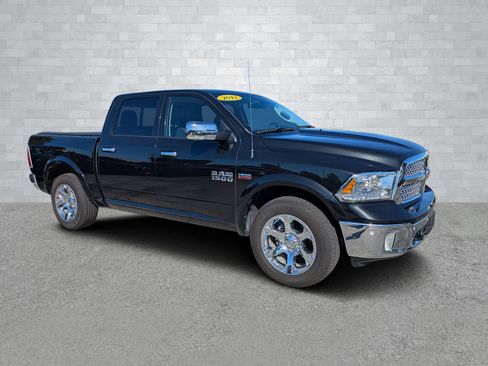 Used 2017 RAM 1500 Laramie w/ Convenience Group image 2
