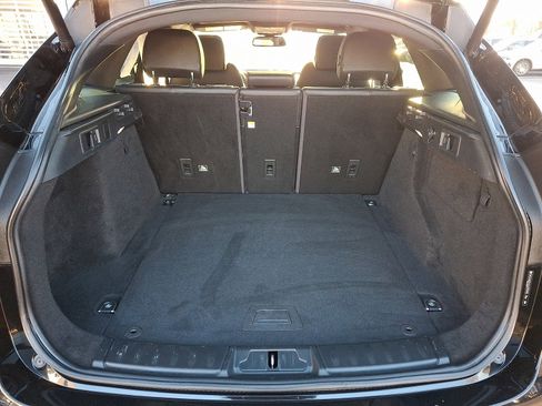 Used 2018 Jaguar F-PACE S image 30