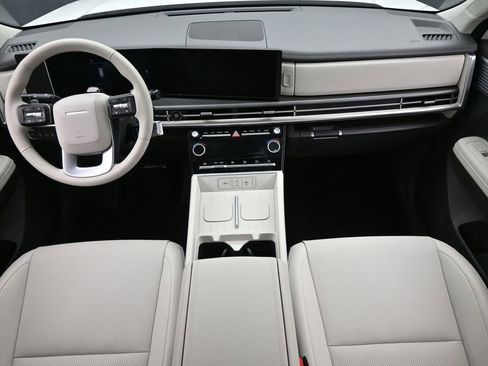 Used 2025 Hyundai Santa Fe SEL image 17