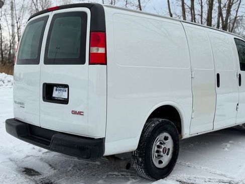 Used 2016 GMC Savana 2500 image 11