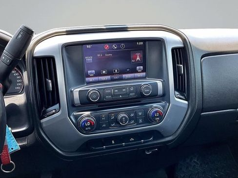 Used 2016 GMC Sierra 1500 SLE w/ SLE Value Package AWD/4WD image 10