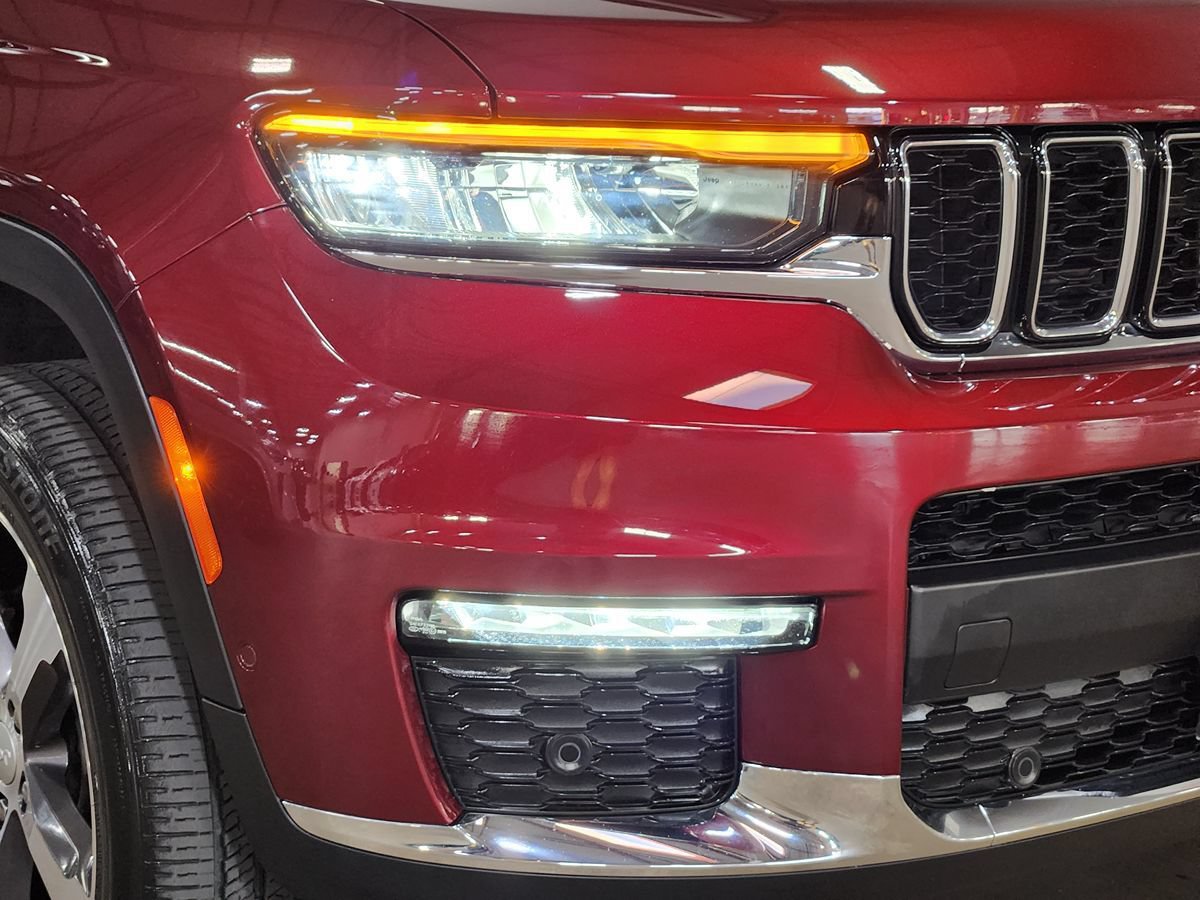 Used 2023 Jeep Grand Cherokee L Limited w/ Luxury Tech Group II RWD image 13
