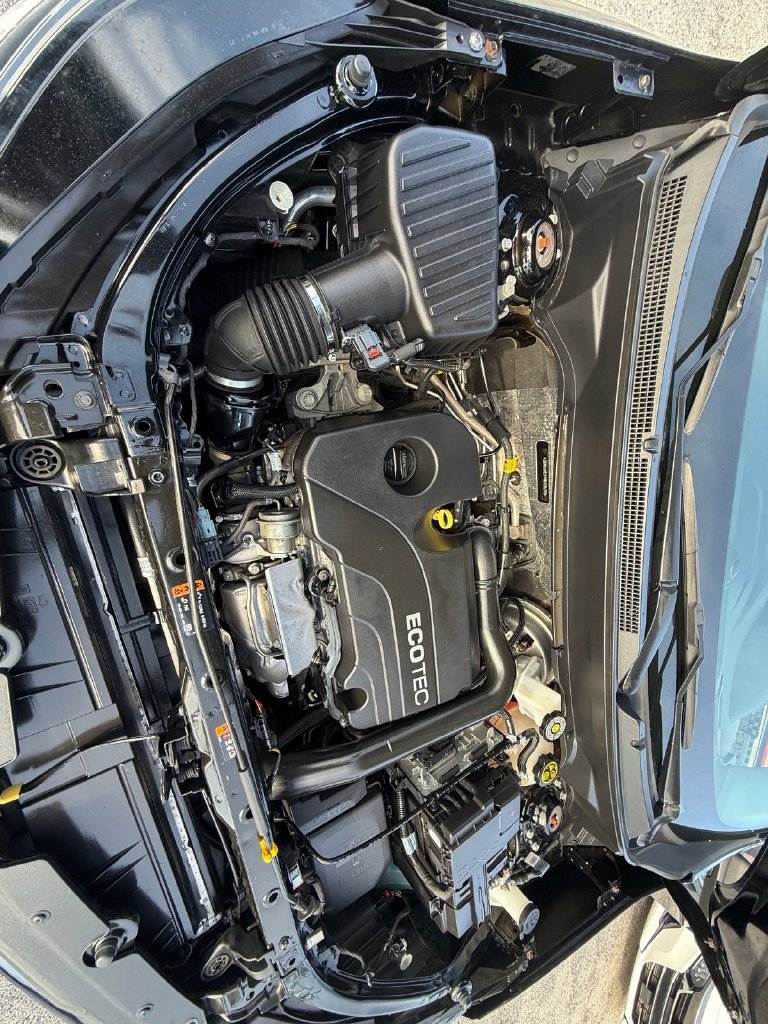 Used 2022 Chevrolet Equinox LS FWD image 20