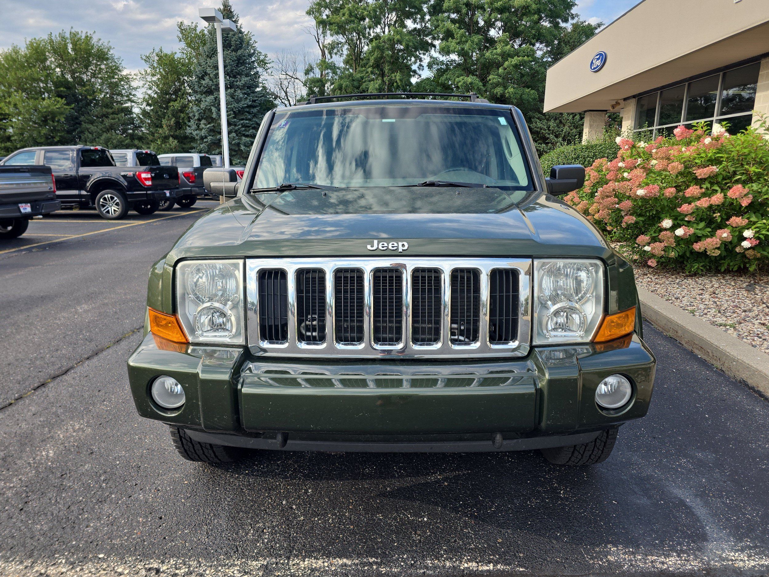 Used 2007 Jeep Commander Sport AWD/4WD image 5