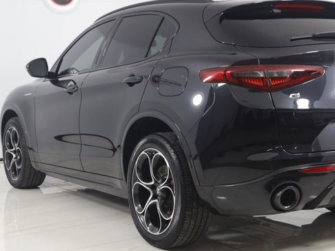 Used 2023 Alfa Romeo Stelvio Veloce image 27