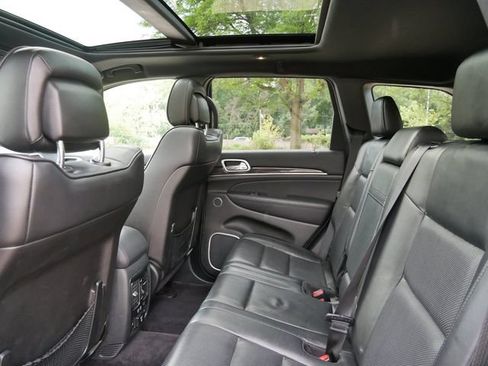 Used 2016 Jeep Grand Cherokee High Altitude AWD/4WD image 9