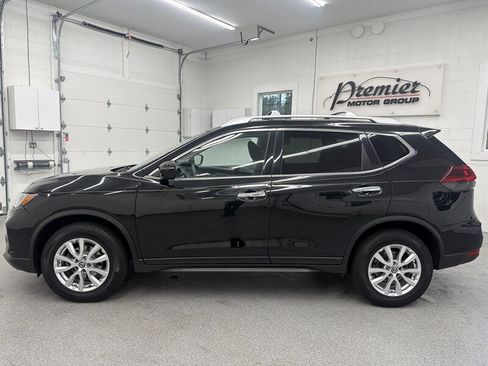 Used 2018 Nissan Rogue SV AWD/4WD image 8