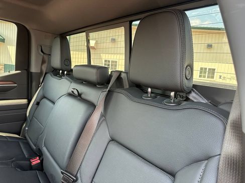 Used 2025 GMC Sierra 1500 Denali AWD/4WD image 23