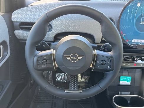 New 2026 MINI Cooper 4-Door Hardtop FWD image 21